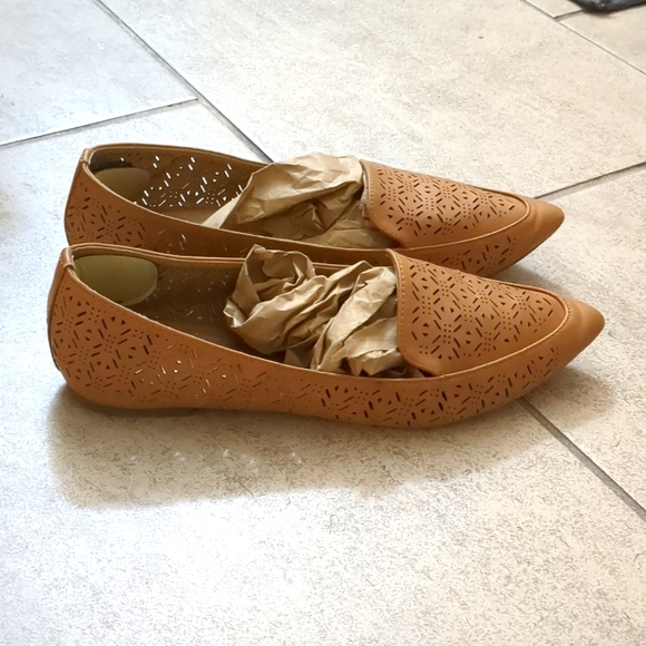 Tan Laser Cut Flats - Picture 2 of 5